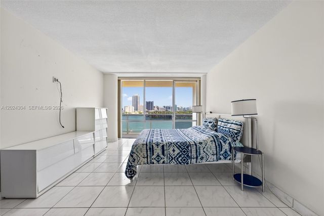 900 Bay Dr 606, Miami Beach, FL 33141