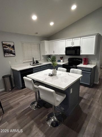 10826 W WILSHIRE Drive, Avondale, AZ 85392