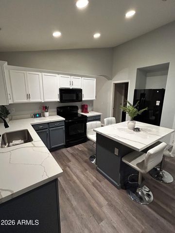 10826 W WILSHIRE Drive, Avondale, AZ 85392
