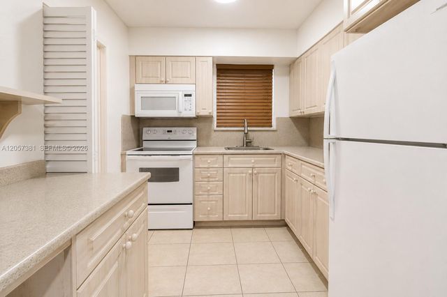 7120 Granada Blvd, Miramar, FL 33023
