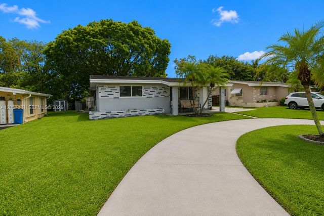 7120 Granada Blvd, Miramar, FL 33023
