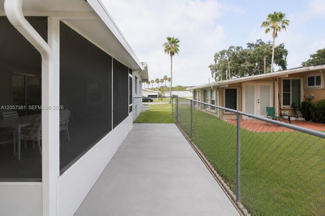 7120 Granada Blvd, Miramar, FL 33023