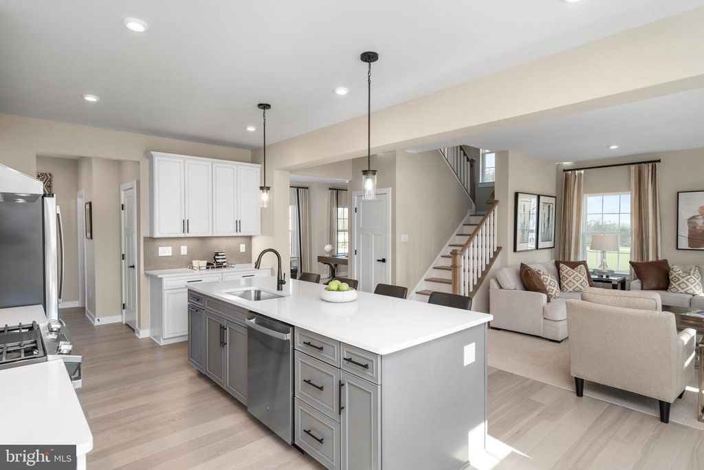 Image 10 of property listing at 9069 BALLOTADE ST, Upper Marlboro, MD 20772