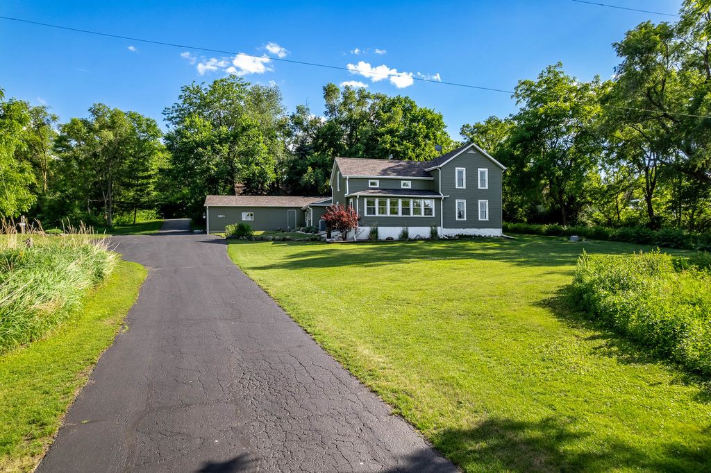 8321 Blomberg Road, Cherry Valley, IL 61016