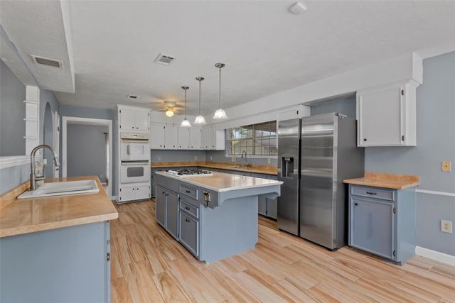 24338 Redbud Avenue, Porter, TX 77365