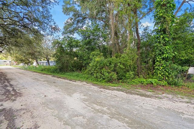 3241 TAFFETA STREET, Dade City, FL 33523