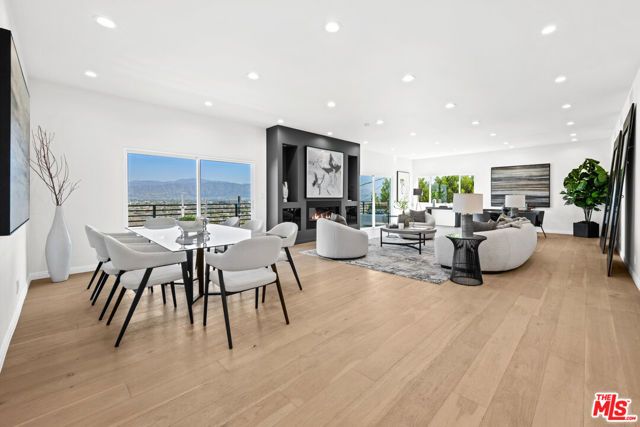 11725 Laurelwood Drive, Studio City (los Angeles), CA 91604