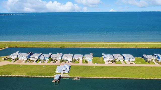 1213 Highborne Cay Court, Texas City, TX 77590