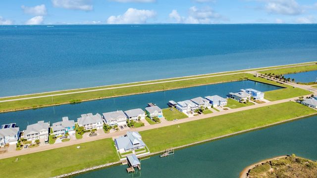 1213 Highborne Cay Court, Texas City, TX 77590