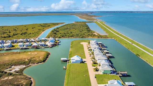 1213 Highborne Cay Court, Texas City, TX 77590