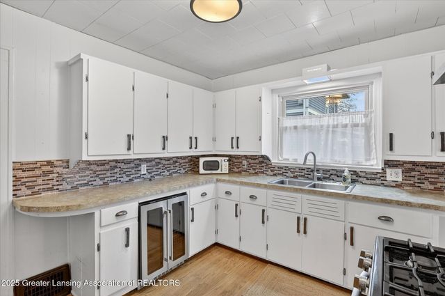 2201 Bertha Street, Holt, MI 48842