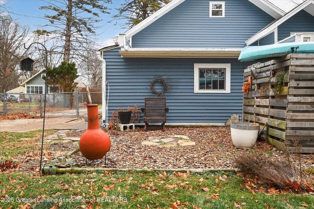 2201 Bertha Street, Holt, MI 48842