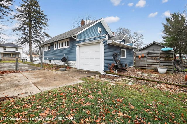 2201 Bertha Street, Holt, MI 48842