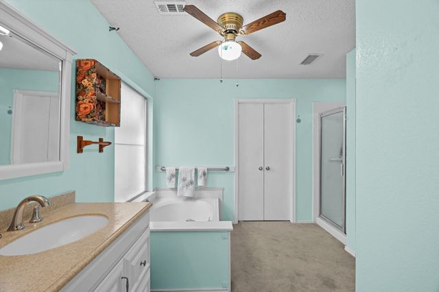 1017 Grand Central Parkway, Saginaw, TX 76131