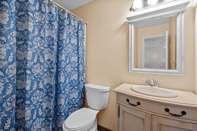 1017 Grand Central Parkway, Saginaw, TX 76131