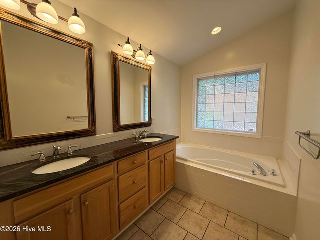 4913 Coronado Drive, Wilmington, NC 28409