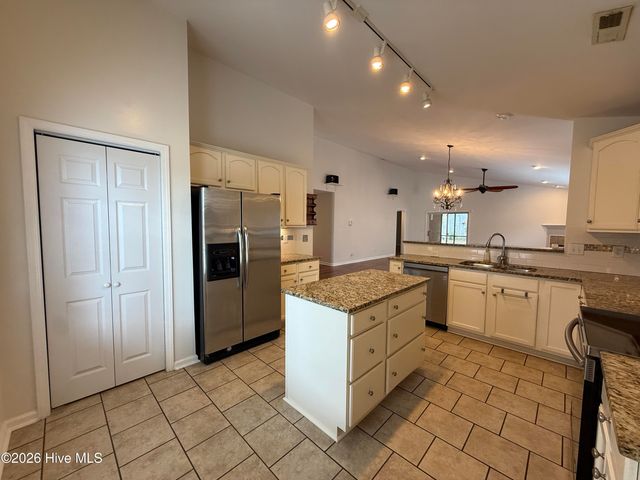 4913 Coronado Drive, Wilmington, NC 28409