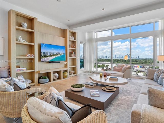 102 24th St PH-1613, Miami Beach, FL 33139