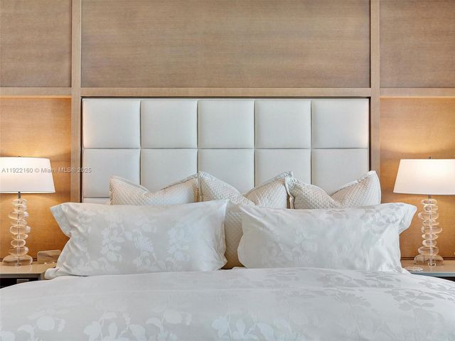 102 24th St PH-1613, Miami Beach, FL 33139