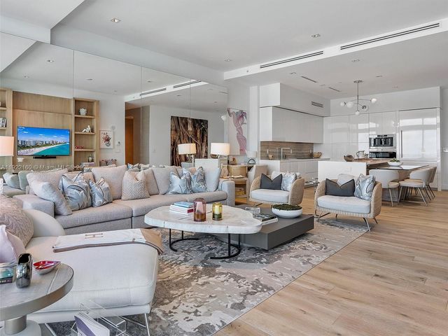 102 24th St PH-1613, Miami Beach, FL 33139