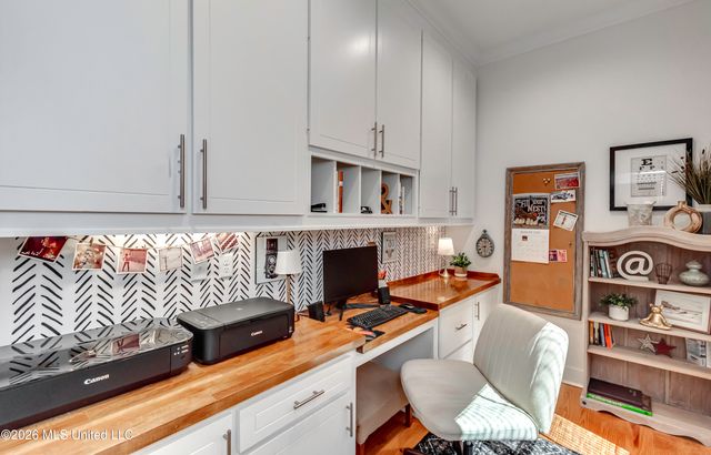 1002 Crepe Myrtle Drive, Brandon, MS 39047