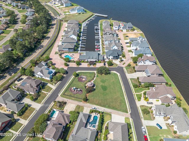 1002 Crepe Myrtle Drive, Brandon, MS 39047