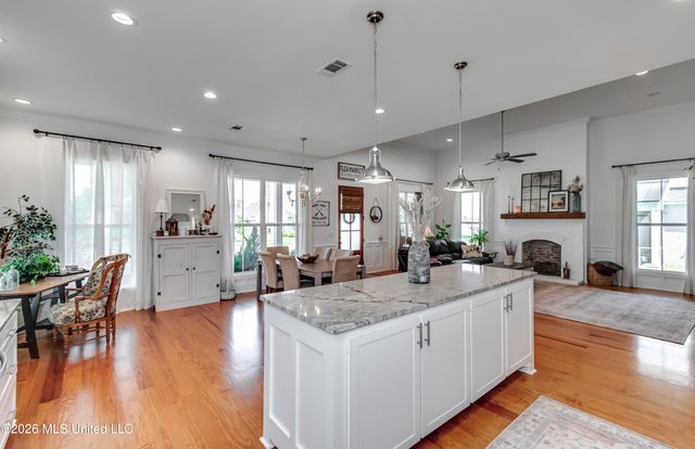 1002 Crepe Myrtle Drive, Brandon, MS 39047