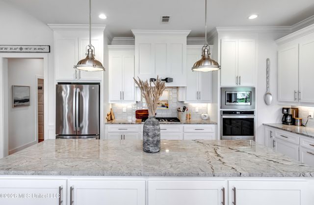 1002 Crepe Myrtle Drive, Brandon, MS 39047