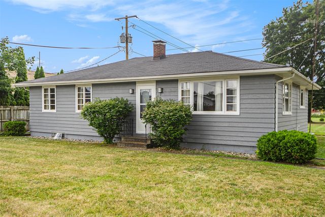 106 N Erie Street, Three Rivers, MI 49093