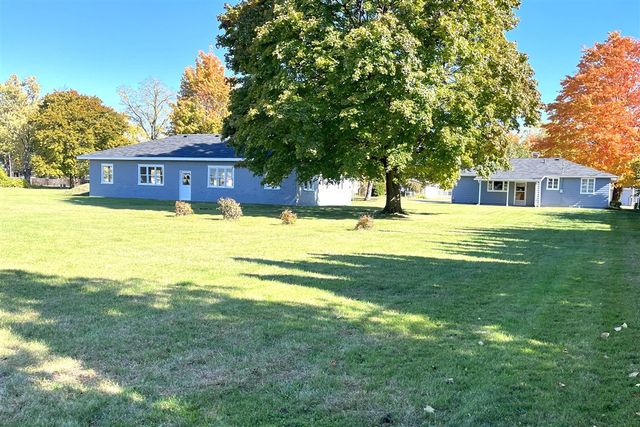 106 N Erie Street, Three Rivers, MI 49093