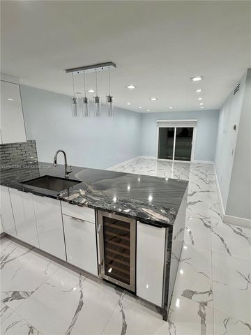 1100 W 35th Street 4, Hialeah, FL 33012