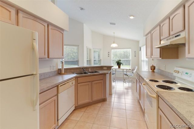 813 Pritchard Island Road, Inverness, FL 34450