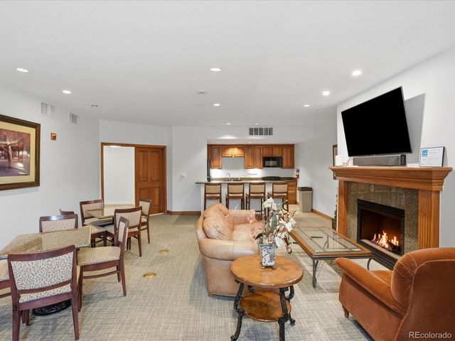 2700 E Cherry Creek S Drive 212, Denver, CO 80209