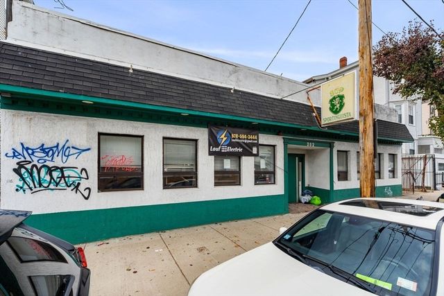 282 Mcgrath Hwy, Somerville, MA 02143