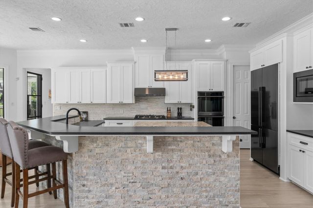 2703 Cavallo Pass, Richmond, TX 77406