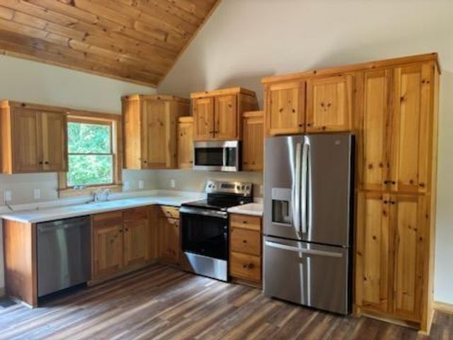 202 HANNAHS Drive, Dahlonega, GA 30533