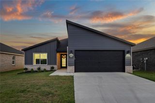 6312 NW Zella Street, Bentonville, AR 72713