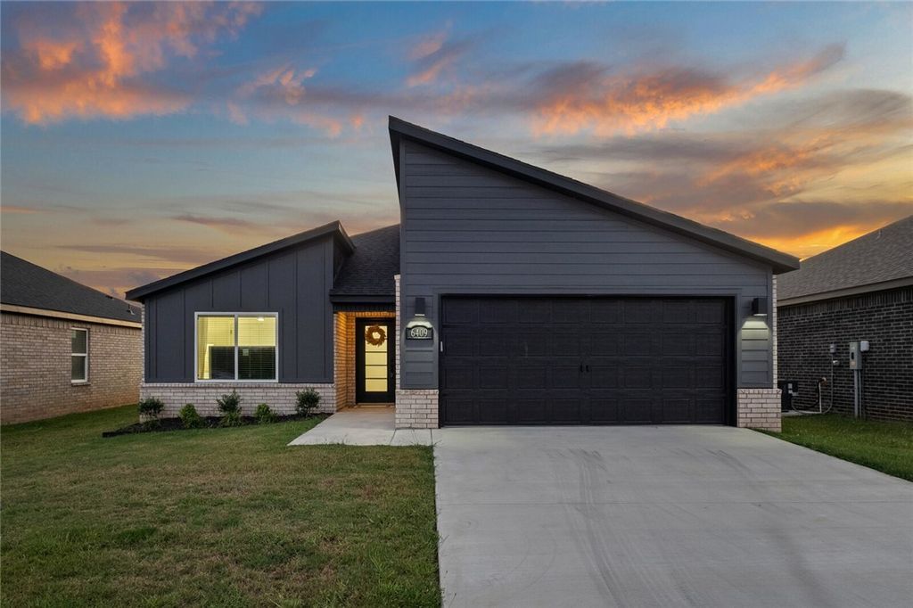 6312 NW Zella Street, Bentonville, AR 72713