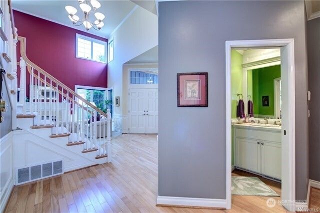 921 274th Way SE, Sammamish, WA 98075