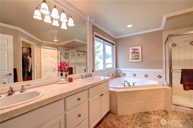 921 274th Way SE, Sammamish, WA 98075