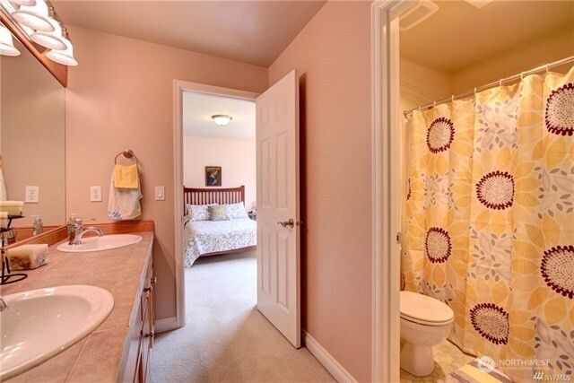 921 274th Way SE, Sammamish, WA 98075