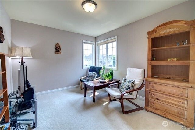 921 274th Way SE, Sammamish, WA 98075