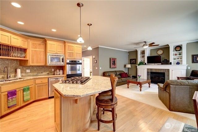 921 274th Way SE, Sammamish, WA 98075