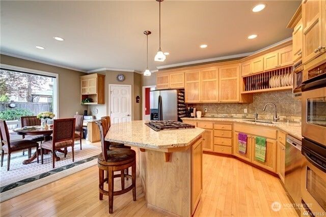921 274th Way SE, Sammamish, WA 98075