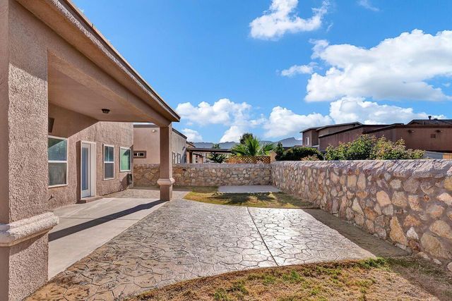 5413 ROBERTO AVALOS Court, El Paso, TX 79934