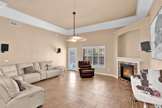 5413 ROBERTO AVALOS Court, El Paso, TX 79934