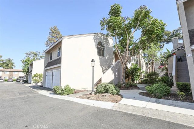 411 Bryson Springs 51, Costa Mesa, CA 92627