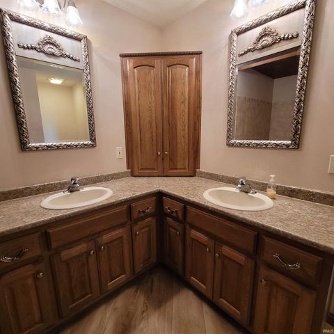204 Steeplechase Drive, Auburn, IN 46706
