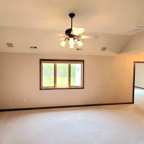 204 Steeplechase Drive, Auburn, IN 46706