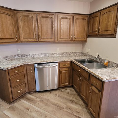 204 Steeplechase Drive, Auburn, IN 46706